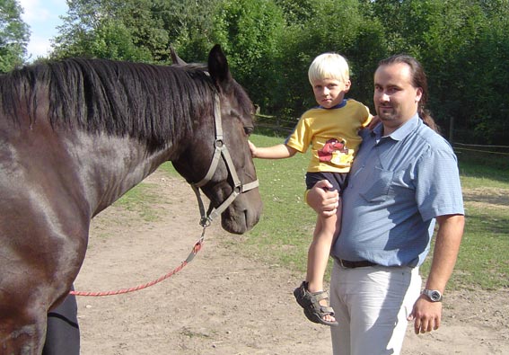 A jet si konka pohladit