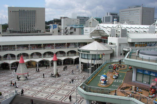 Nkupn centrum v Osace